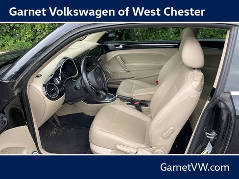 Used 2018 Volkswagen Beetle 2.0T SE FWD image 3
