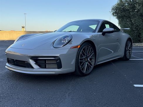 Used 2024 Porsche 911 Carrera 4S w/ Premium Package AWD/4WD image 20