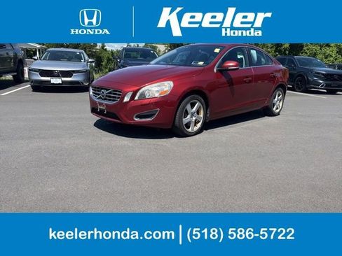 Used 2013 Volvo S60 T5 AWD/4WD image 1
