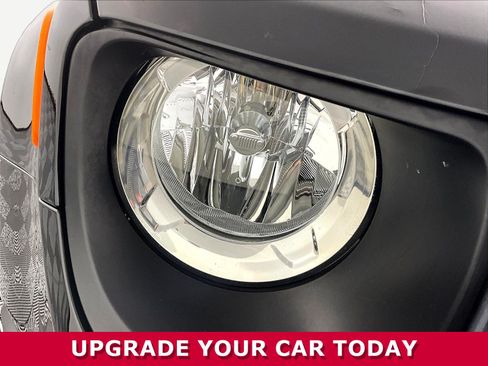 Used 2023 Jeep Renegade Trailhawk AWD/4WD image 28