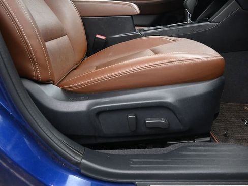 Used 2017 Subaru Outback 2.5i Touring w/ Popular Package #5A image 14