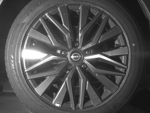 Used 2025 Nissan Altima 2.5 SV image 15