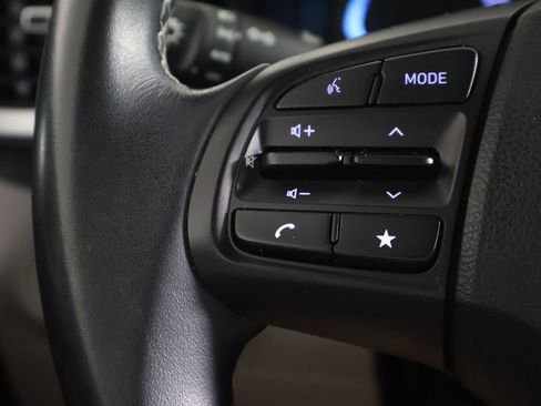 Certified 2024 Hyundai Venue SEL FWD image 36