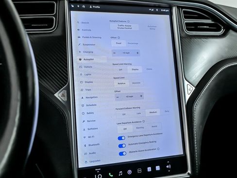 Used 2018 Tesla Model S 100D image 33