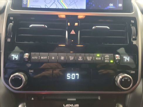 Used 2023 Lexus GX 460 Premium image 37