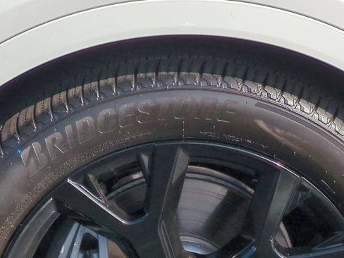 Used 2026 BMW X7 xDrive40i image 12