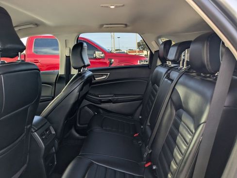 Used 2024 Ford Edge SEL image 13