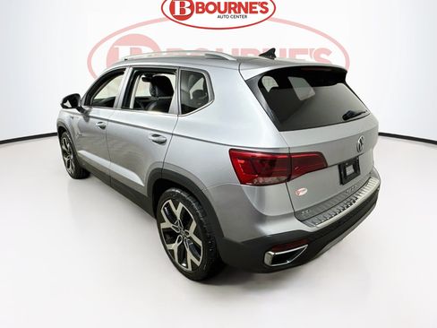 Used 2023 Volkswagen Taos SEL AWD/4WD image 9
