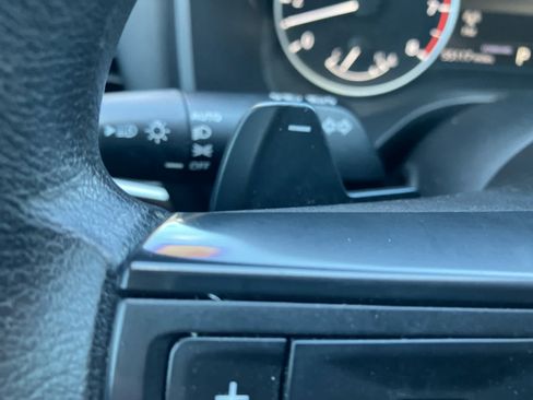Used 2024 Nissan Rogue SV FWD image 18