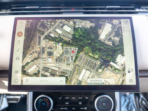 Certified 2023 Land Rover Range Rover SE image 28