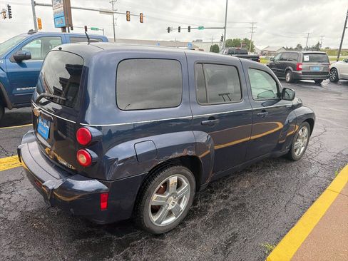 Used 2009 Chevrolet HHR LT w/ Sun and Wheel Package FWD image 4