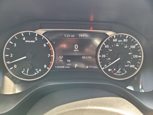 Used 2021 Nissan Rogue SV AWD/4WD image 27