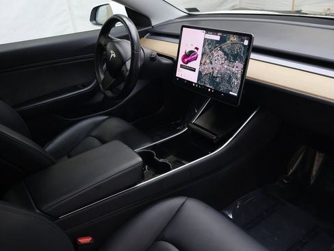 Used 2018 Tesla Model 3 Long Range image 11