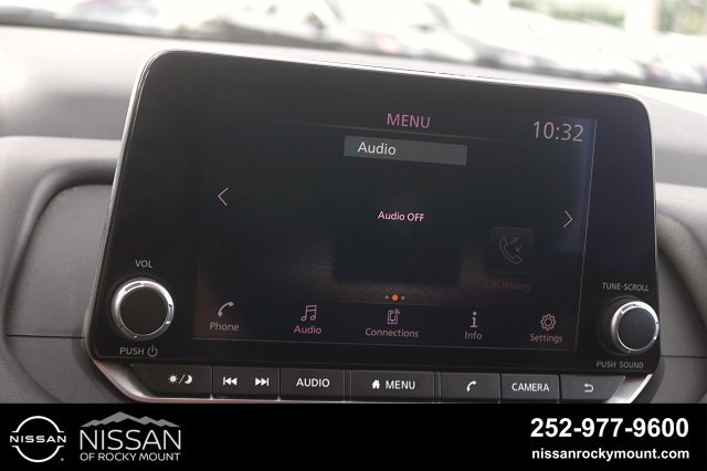 Used 2024 Nissan Rogue S AWD/4WD image 26