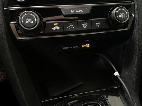 Used 2020 Honda Civic Sport image 32