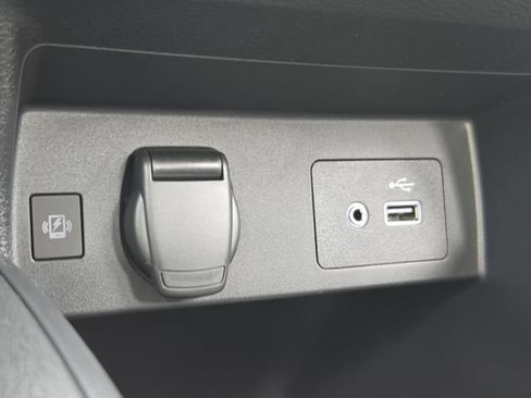 Certified 2025 Nissan Versa SV w/ Trunk Package FWD image 32