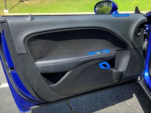 Used 2022 Dodge Challenger R/T w/ Shaker Package image 19