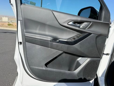 New 2026 Chevrolet Equinox LT image 21