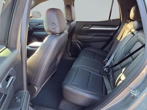 Used 2025 GMC Terrain Elevation w/ Elevation Premium Package image 24