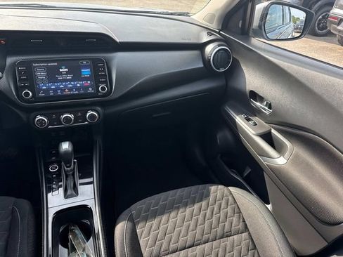Used 2023 Nissan Kicks SV FWD image 19