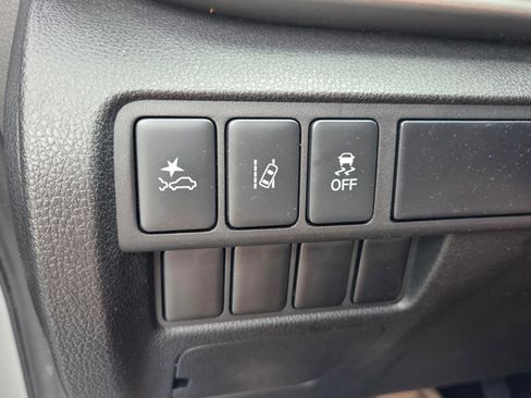Used 2024 Mitsubishi Eclipse Cross LE AWD/4WD image 28