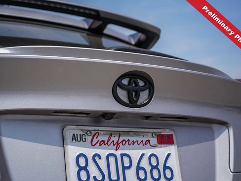 Used 2020 Toyota C-HR LE FWD image 10