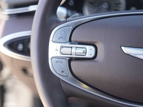 Used 2022 Genesis GV70 2.5T w/ Advanced Package image 13