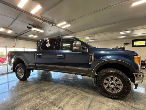Used 2017 Ford F350 Lariat w/ Lariat Ultimate Package AWD/4WD image 14