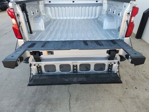 Used 2022 Chevrolet Silverado 1500 RST w/ Texas Edition Plus image 35