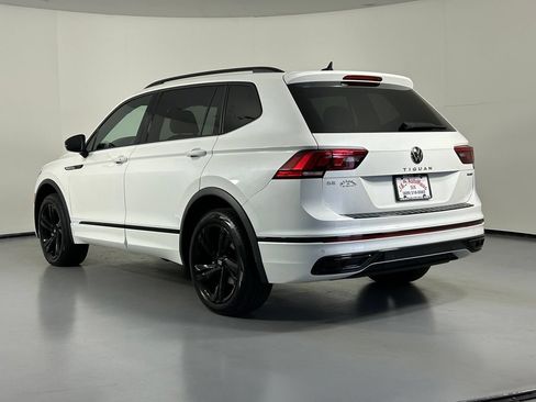 Used 2024 Volkswagen Tiguan SE R-Line AWD/4WD image 5