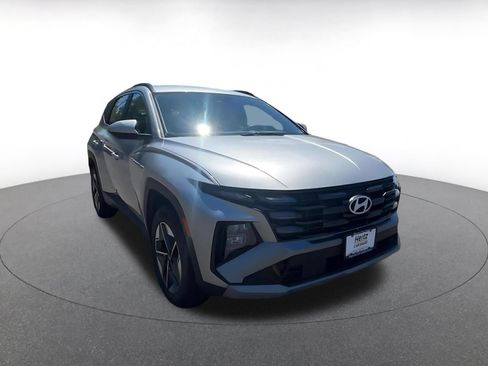 Used 2025 Hyundai Tucson SEL AWD/4WD image 3