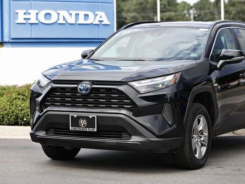 Used 2024 Toyota RAV4 XLE image 2