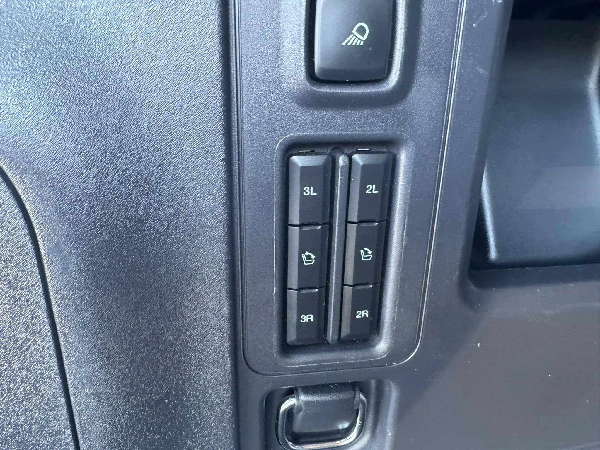Used 2025 Ford Expedition Platinum AWD/4WD image 18