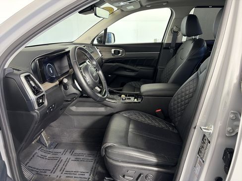 Certified 2023 Kia Sorento SX Prestige image 6