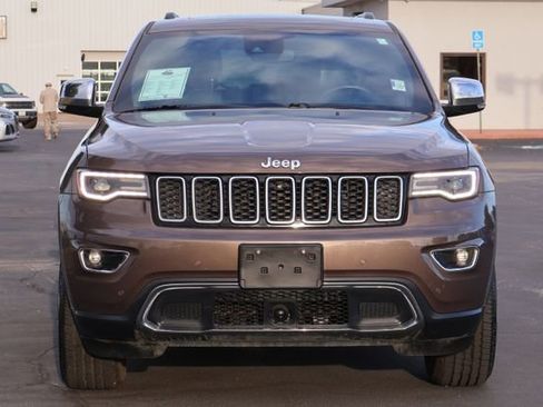 Used 2018 Jeep Grand Cherokee Limited w/ Luxury Group II image 11