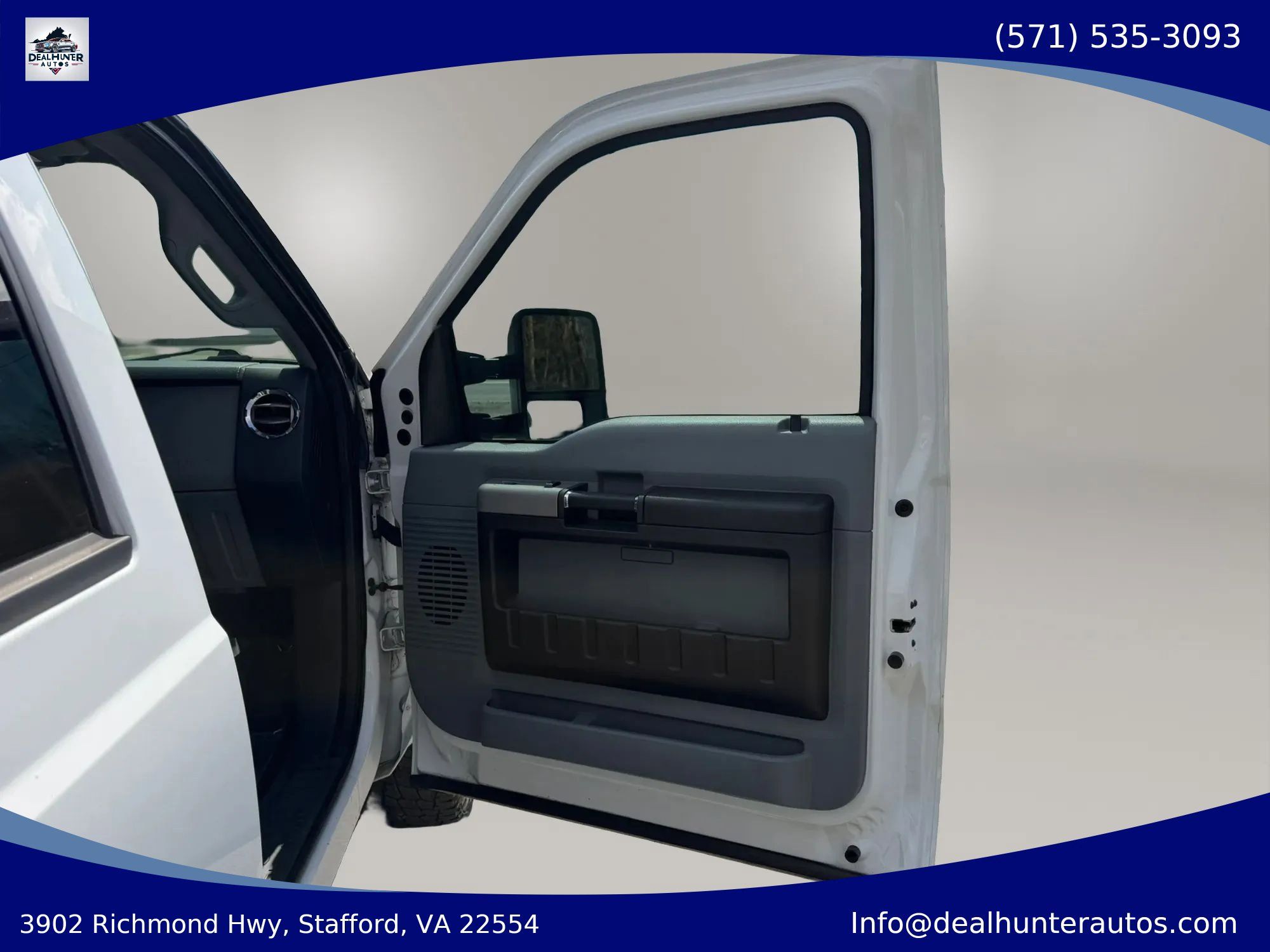 Used 2015 Ford F250 XLT AWD/4WD image 16