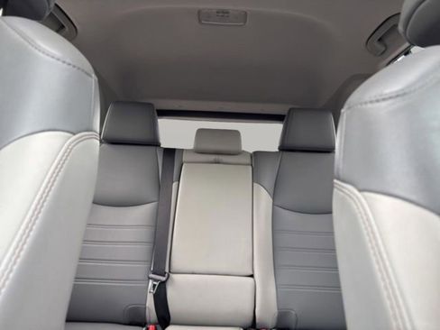 Used 2021 Toyota RAV4 XLE Premium FWD image 24