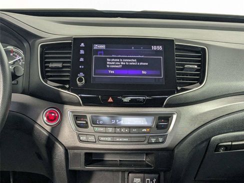 Used 2021 Honda Ridgeline Sport image 38