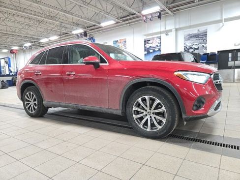 Certified 2025 Mercedes-Benz GLC 300 4MATIC image 1