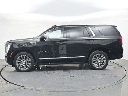 Used 2025 GMC Yukon Denali image 3