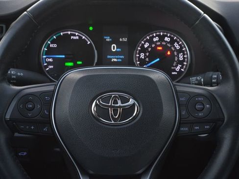 Used 2022 Toyota RAV4 XLE w/ Convenience Package image 26