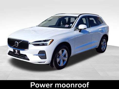 Certified 2022 Volvo XC60 B5 Momentum image 5