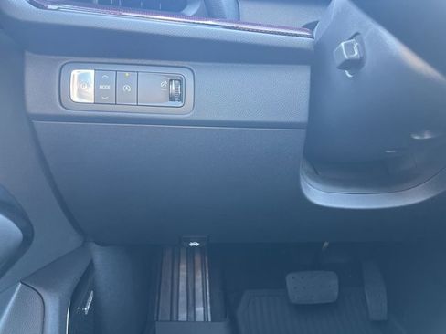 New 2026 Chevrolet Traverse RS w/ LPO, Floor Liner Package image 18