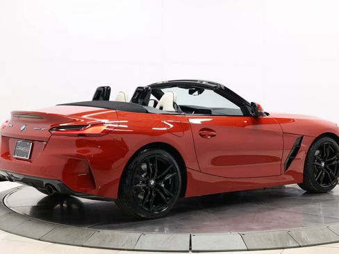 Used 2019 BMW Z4 sDrive30i w/ M Sport Package image 4