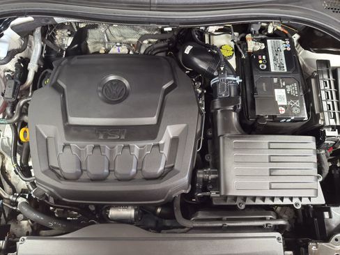 Used 2022 Volkswagen Tiguan SE image 10