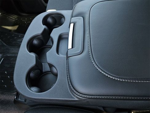 New 2026 RAM 5500 Tradesman w/ Chrome Appearance Group image 24