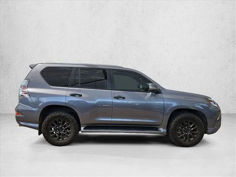 Used 2022 Lexus GX 460 Premium w/ Premium Package AWD/4WD image 4