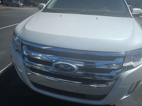 Used 2014 Ford Edge Limited w/ Equipment Group 302A AWD/4WD image 5