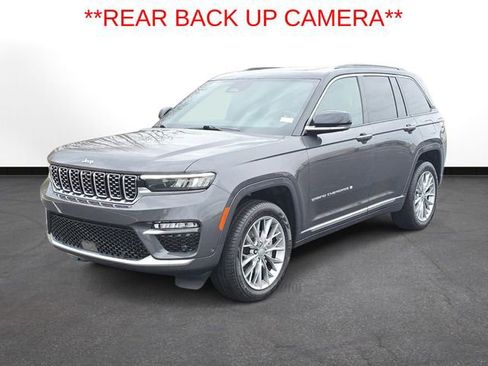 Used 2025 Jeep Grand Cherokee Summit image 2