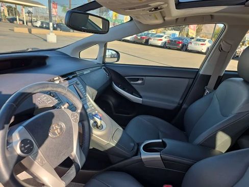 Used 2014 Toyota Prius Four w/ Solar Roof Package FWD image 24